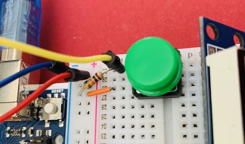 Anschluss des Buttons mit Pull-up-Widerstand